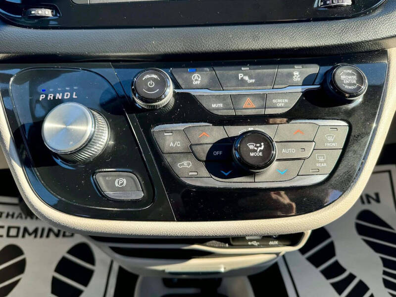 2019 Chrysler Pacifica Touring L