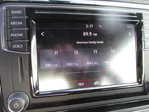 2017 Volkswagen Beetle 1.8T SE