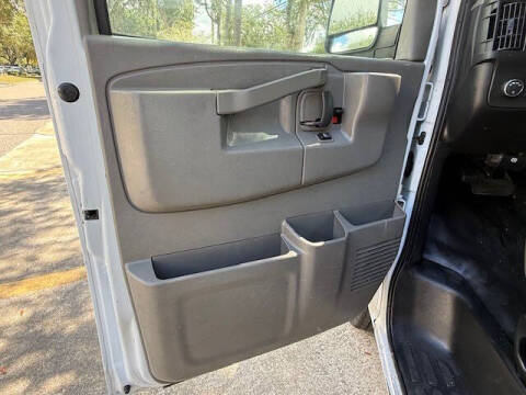 2021 Chevrolet Express 2500