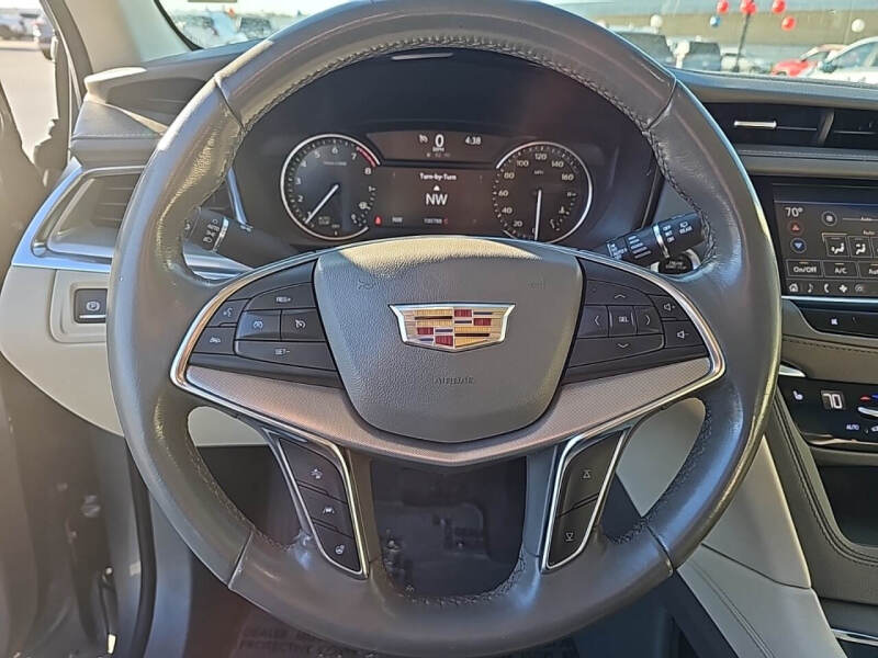 2020 Cadillac XT5 Premium Luxury