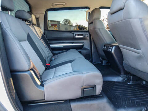 2016 Toyota Tundra SR5