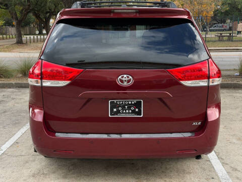 2013 Toyota Sienna XLE 8-Passenger