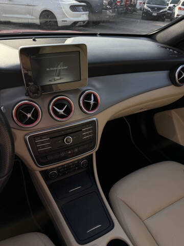 2015 Mercedes-Benz CLA CLA 250