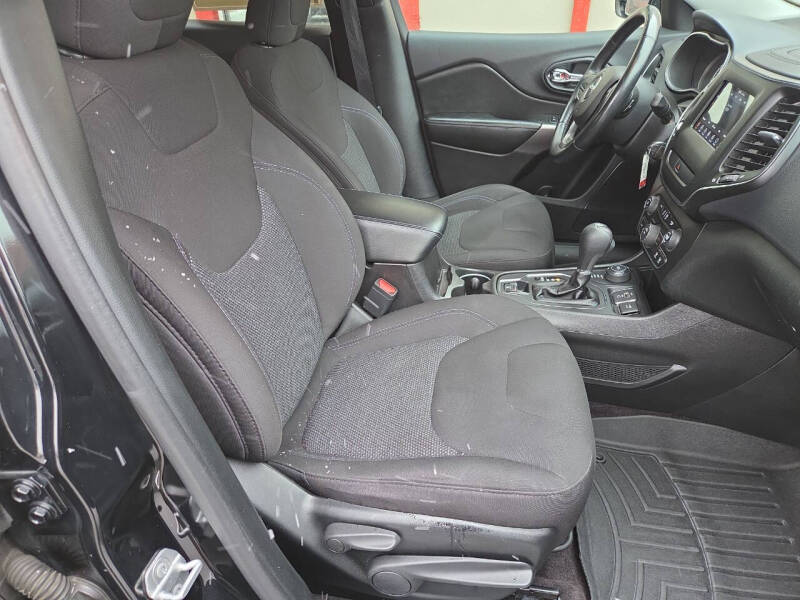 2019 Jeep Cherokee Latitude