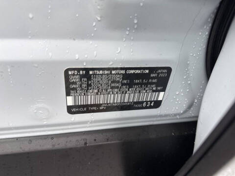 2023 Mitsubishi Outlander ES