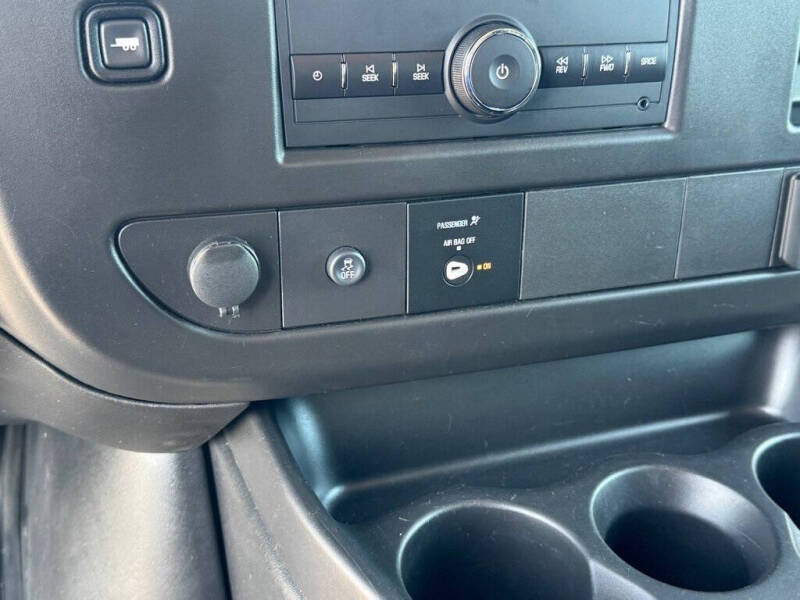 2023 GMC Savana 2500