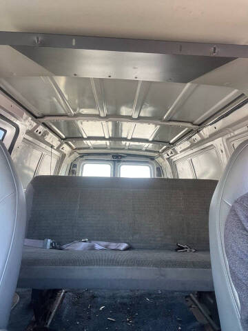 2005 Ford E-Series E-350 SD