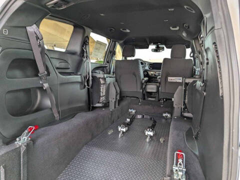 2024 Chrysler Pacifica Touring