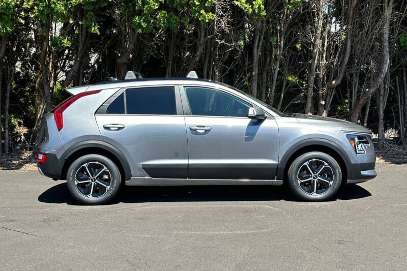 2025 Kia Niro EX