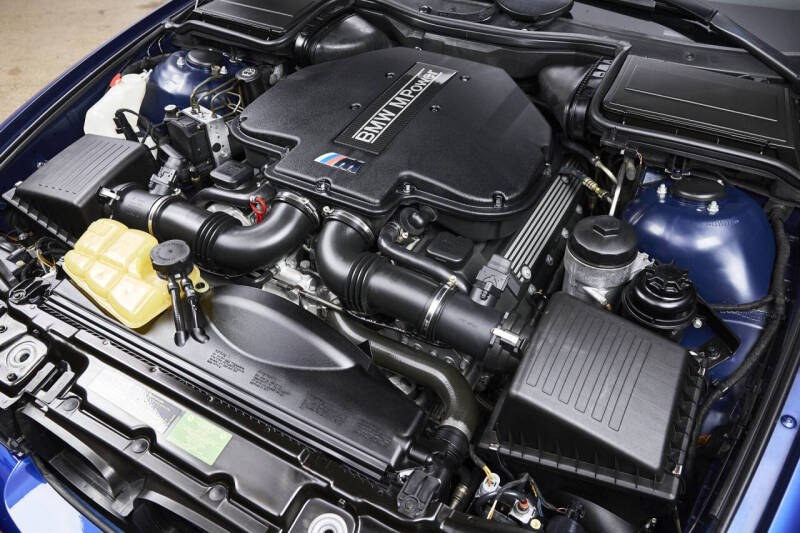 2002 BMW M5