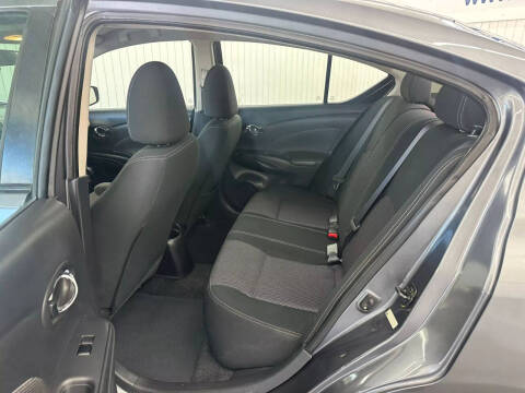 2017 Nissan Versa 1.6 S