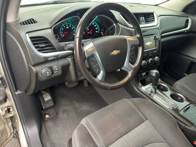 2017 Chevrolet Traverse LT