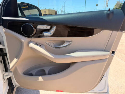 2018 Mercedes-Benz GLC GLC 300