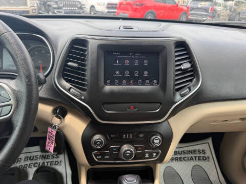 2019 Jeep Cherokee Latitude
