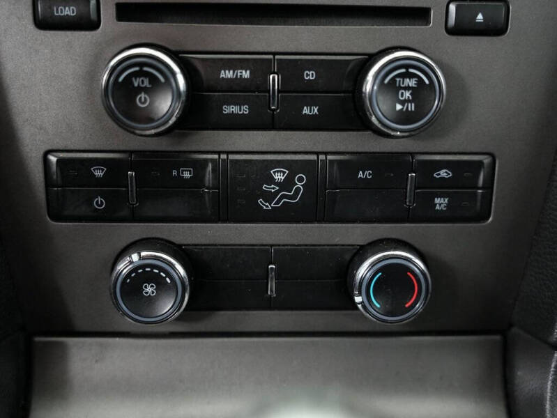 2012 Ford Mustang V6