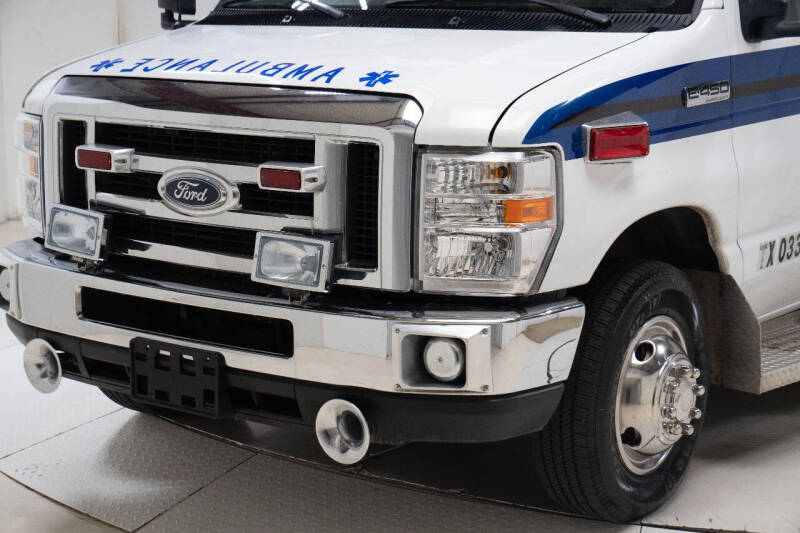 2010 Ford E-Series E-450 SD