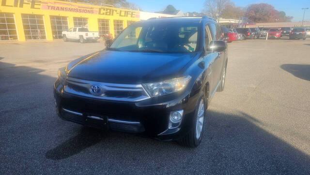 2012 Toyota Highlander Limited Hybrid's photo