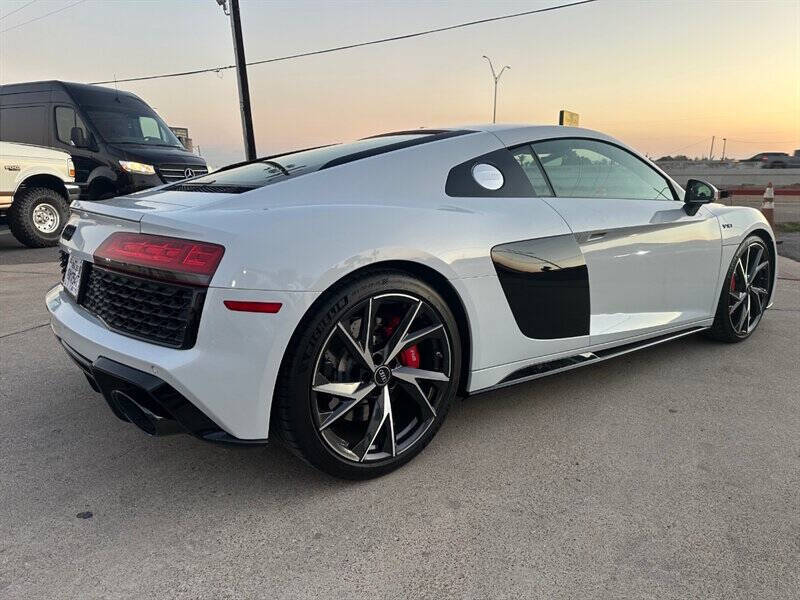 2023 Audi R8 5.2 V10 performance