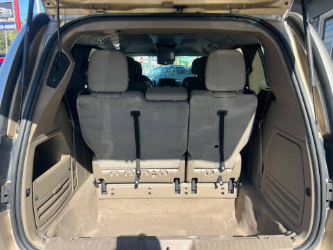 2015 Chrysler Town and Country Touring-L