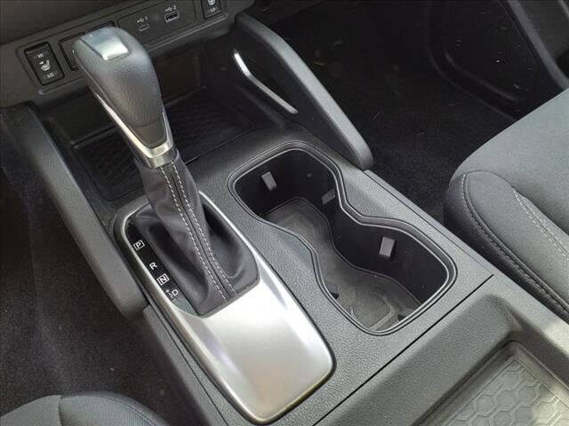 2023 Nissan Frontier SV