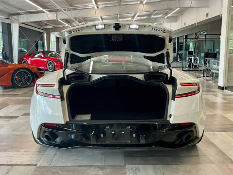 2018 Aston Martin DB11 V12