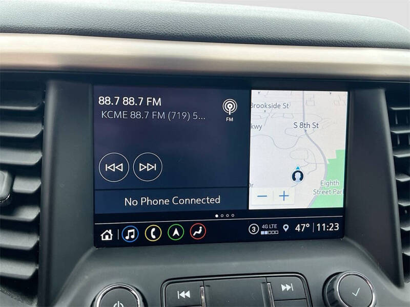 2022 GMC Acadia Denali