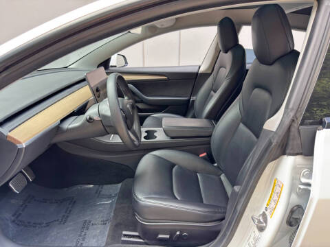 2021 Tesla Model 3 Standard Range Plus