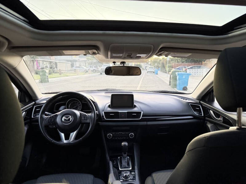 2015 Mazda MAZDA3 i Touring