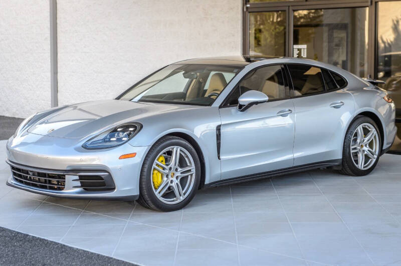 2018 Porsche Panamera