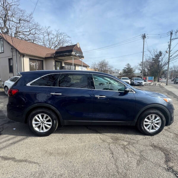 2019 Kia Sorento LX V6
