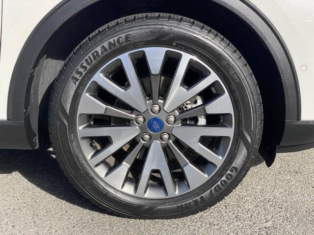 2020 Ford Escape Titanium