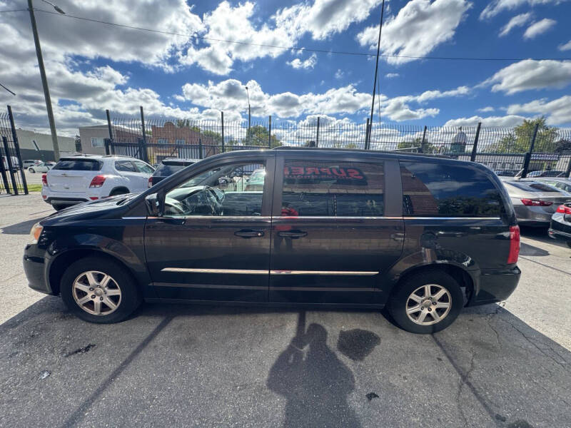 2011 Chrysler Town and Country Touring