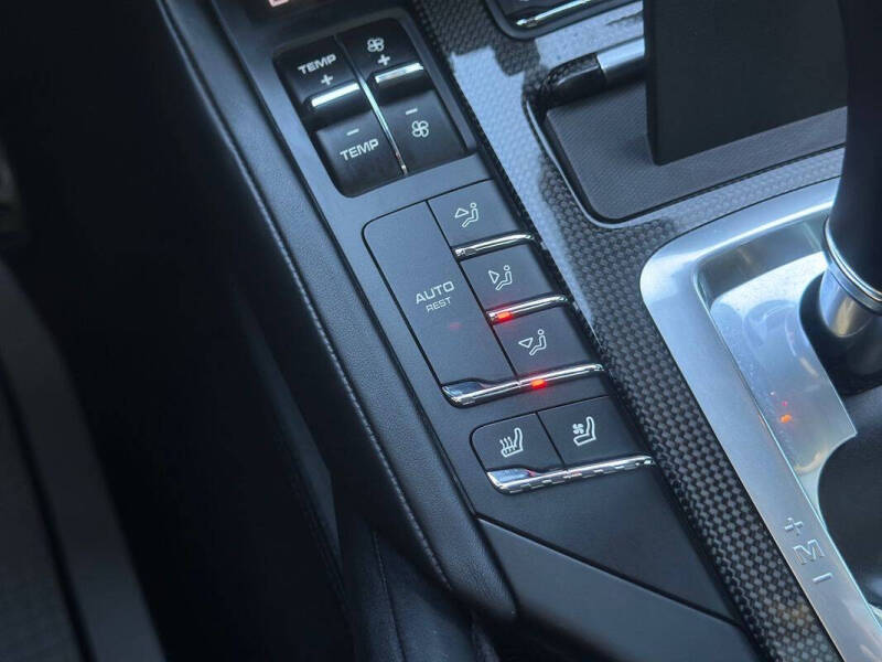 2015 Porsche Cayenne Turbo