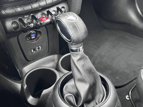 2017 MINI Hardtop 4 Door Cooper