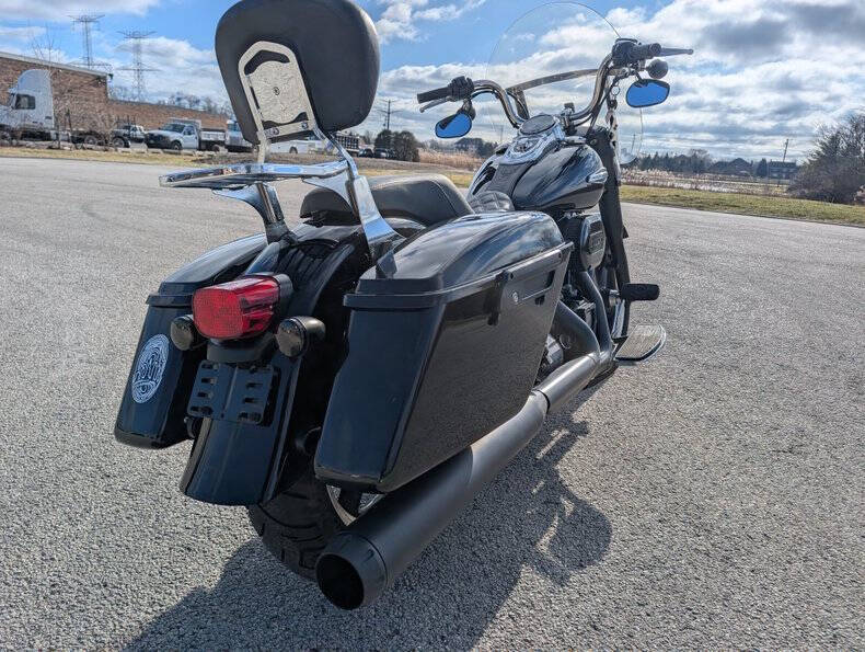 2016 Harley-Davidson FLD Switchback
