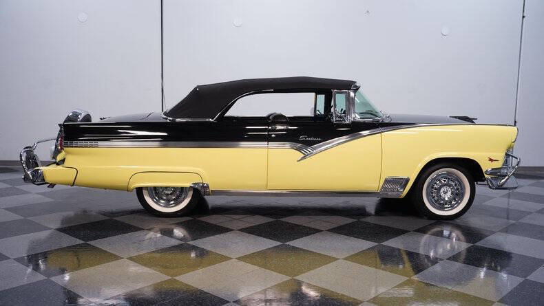 1956 Ford Fairlane