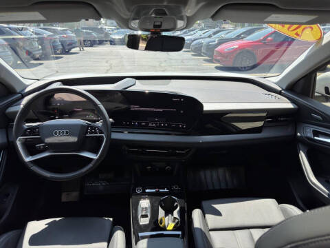2025 Audi Q6 e-tron quattro Premium Plus