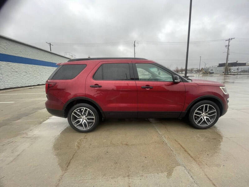 2016 Ford Explorer Sport