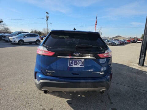 2020 Ford Edge Titanium