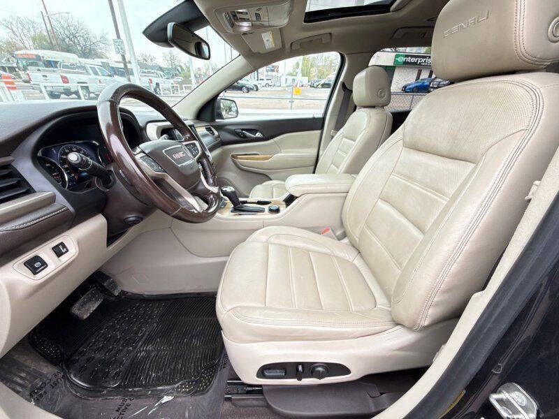 2017 GMC Acadia Denali