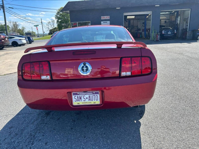 2006 Ford Mustang V6 Standard