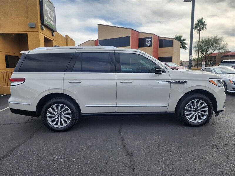 2023 Lincoln Navigator Standard