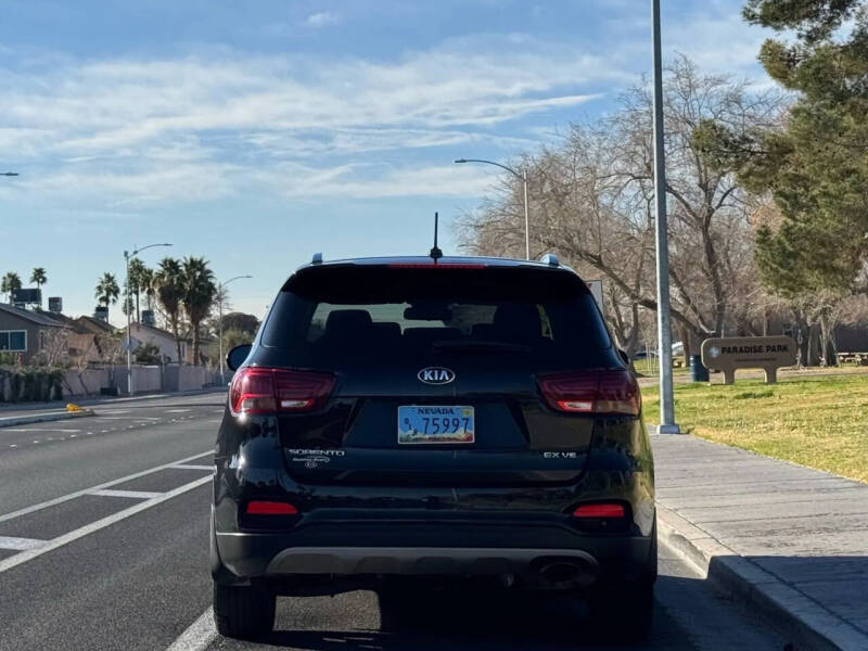 2019 Kia Sorento EX Sport