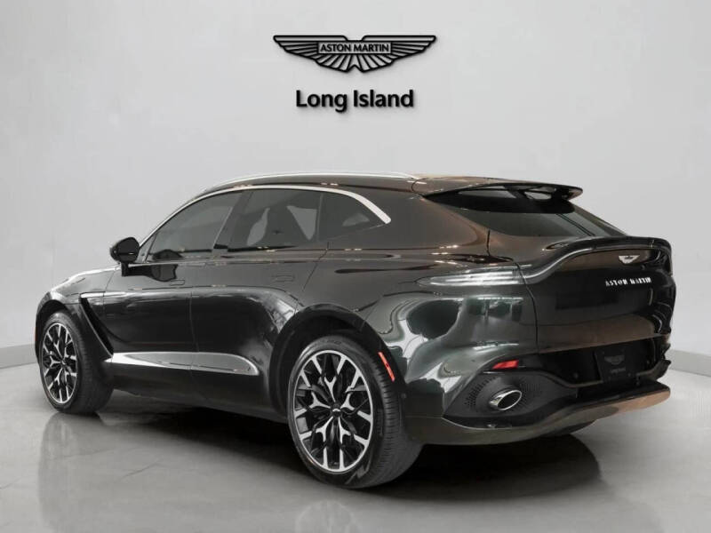 2024 Aston Martin DBX