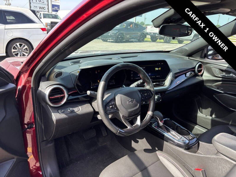 2025 Chevrolet Trax RS