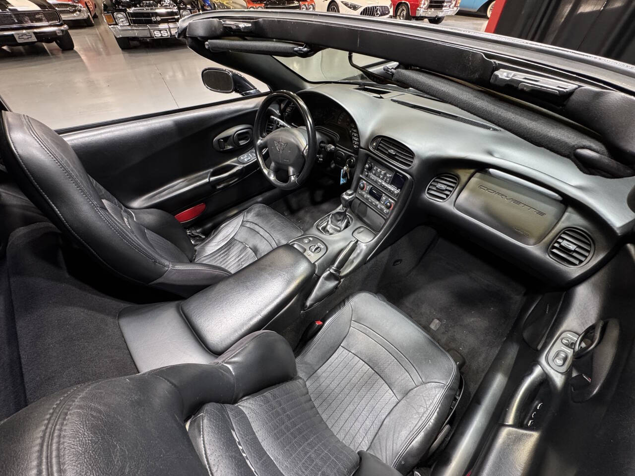 2004 Chevrolet Corvette 2