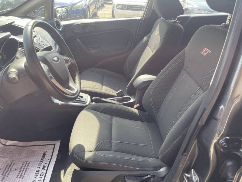 2015 Ford Fiesta SE