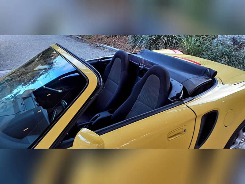 2001 Toyota MR2 Spyder
