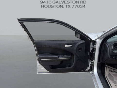 2012 Dodge Charger SE