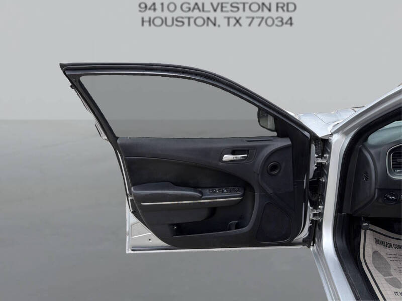 2012 Dodge Charger SE